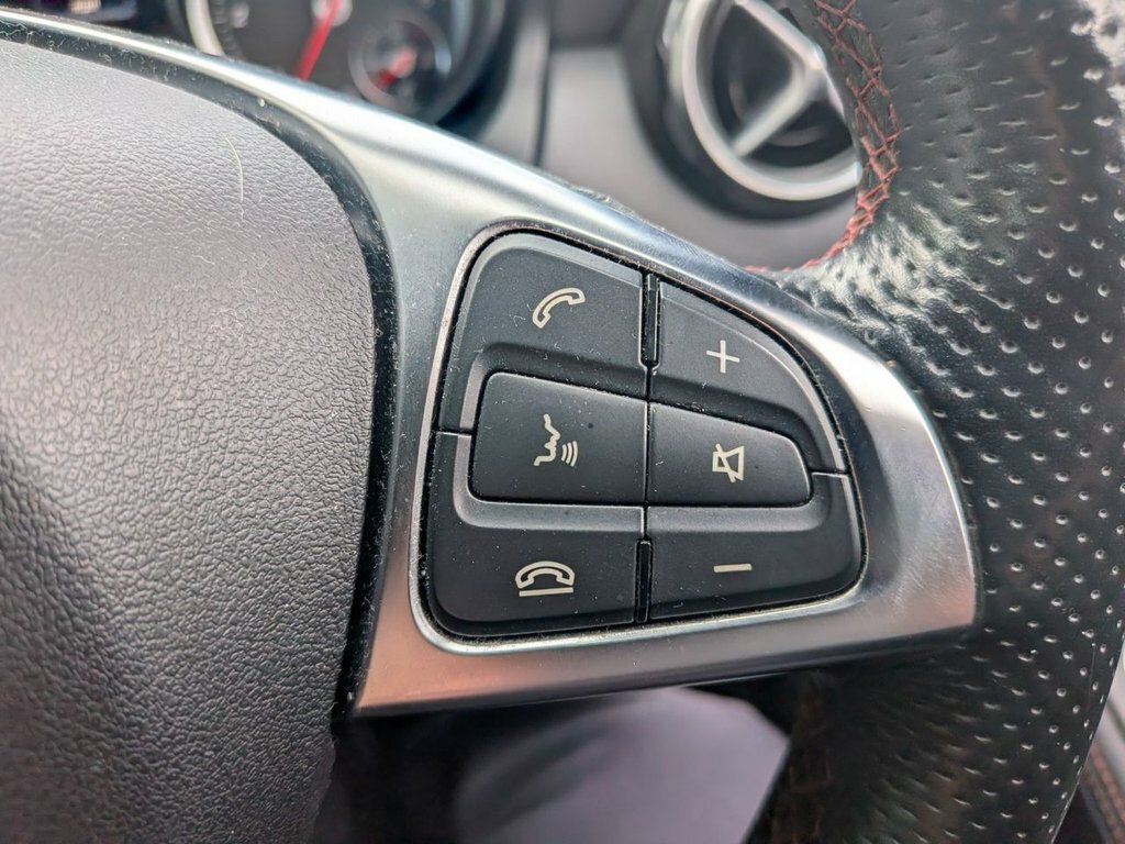 Mercedes-Benz GLA Class 2L Amg Line KP67RMX Black #5