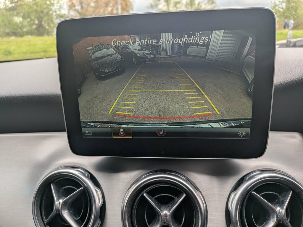 Mercedes-Benz GLA Class 2L Amg Line KP67RMX Black #4