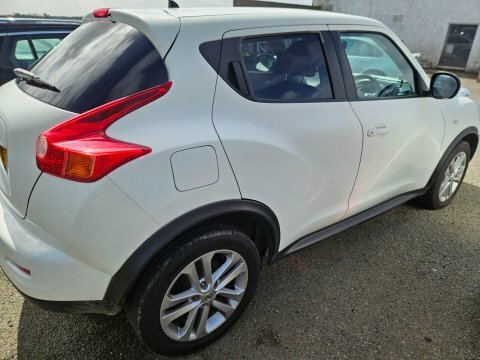 Nissan Juke Acenta Premium FT61HKL White #5