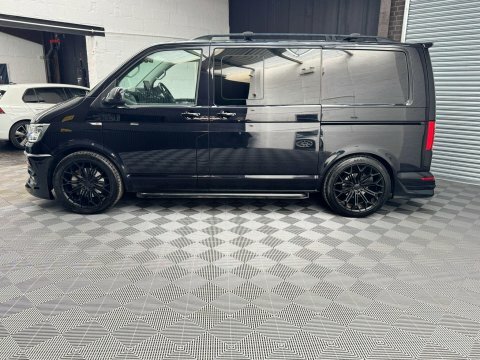 Volkswagen Transporter 2.0 Bitdi T32 DY19JKE Black #4