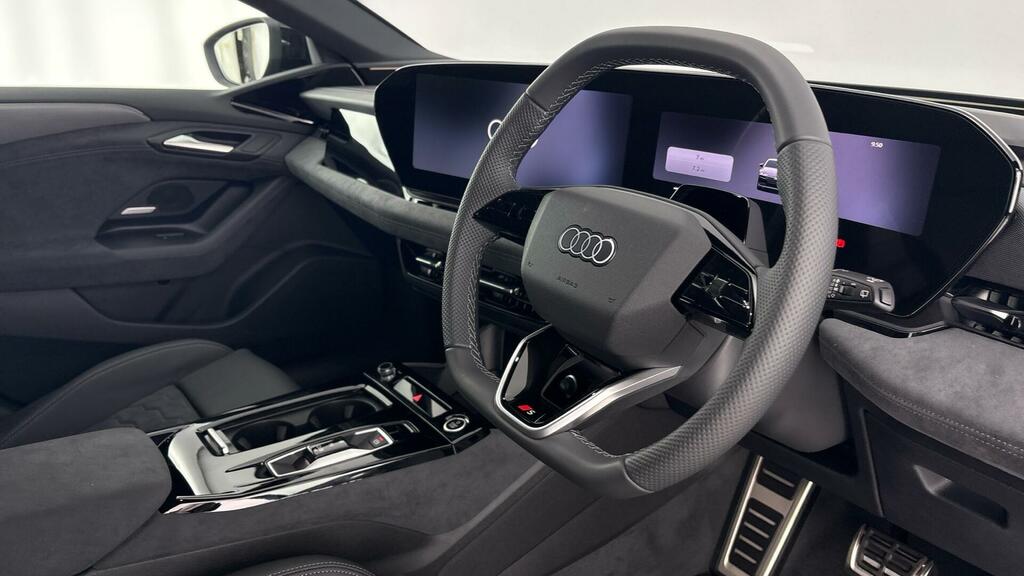 Audi A6 E-tron Avant 100Kwh Performance Black Edition 5-Door Grey #5