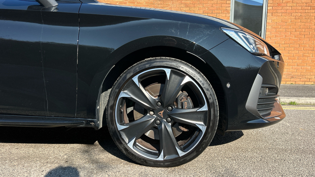 Cupra Leon First Edition Black #5