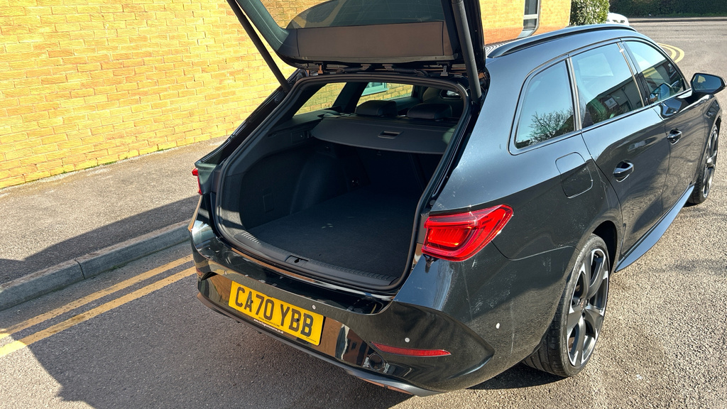 Cupra Leon First Edition Black #25