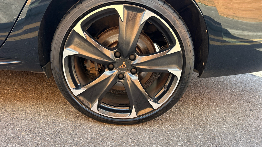 Cupra Leon First Edition Black #26