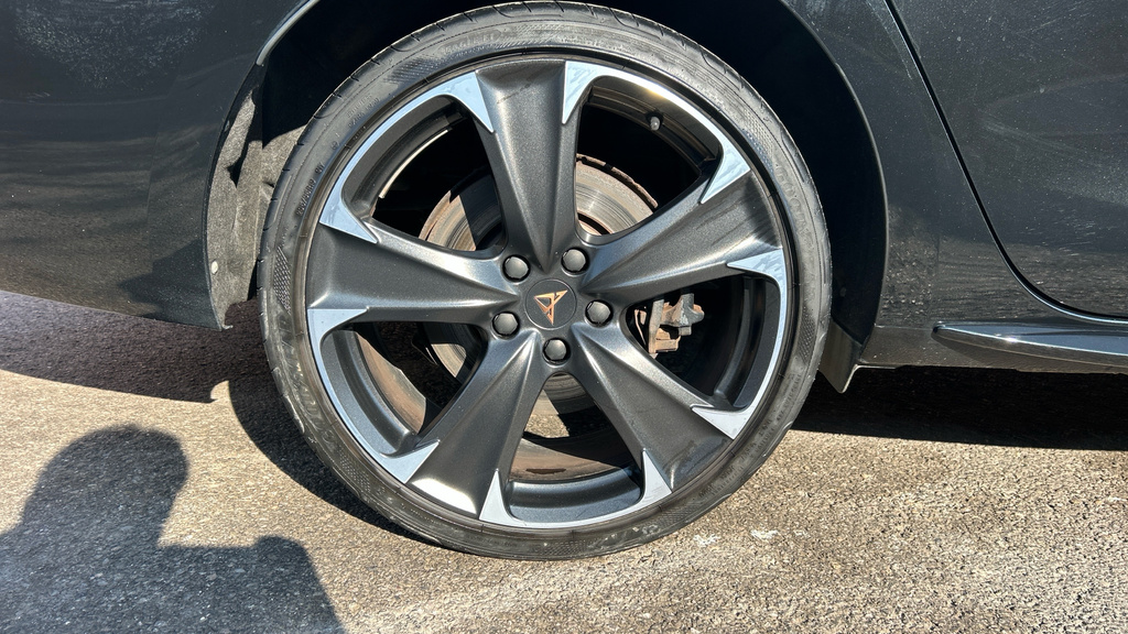 Cupra Leon First Edition Black #22