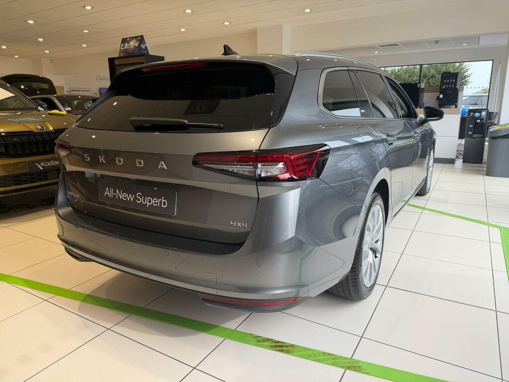 Skoda Superb 2.0 Tdi Se L Dsg 4Wd Euro 6 5-Door Grey #4