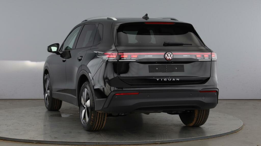 Volkswagen Tiguan 2.0 Tdi Match Dsg Euro 6 5-Door Black #2