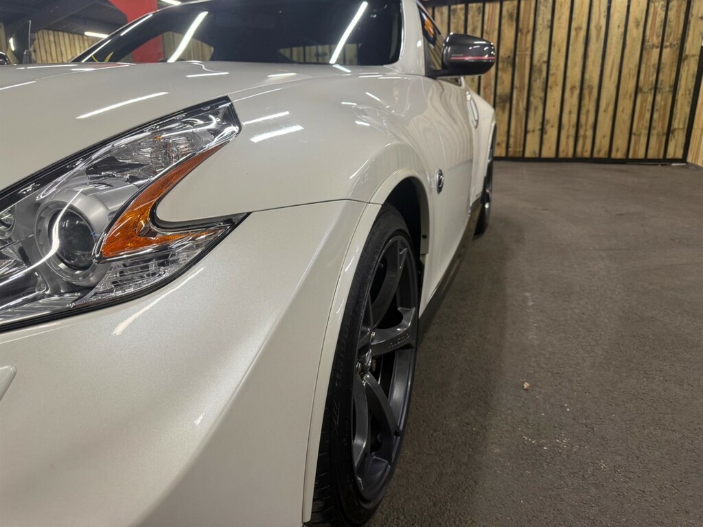 Nissan 370Z  Black #13