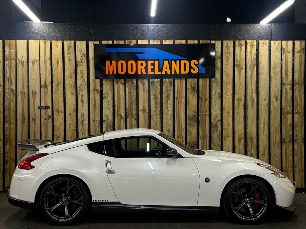 Nissan 370Z  Black #9