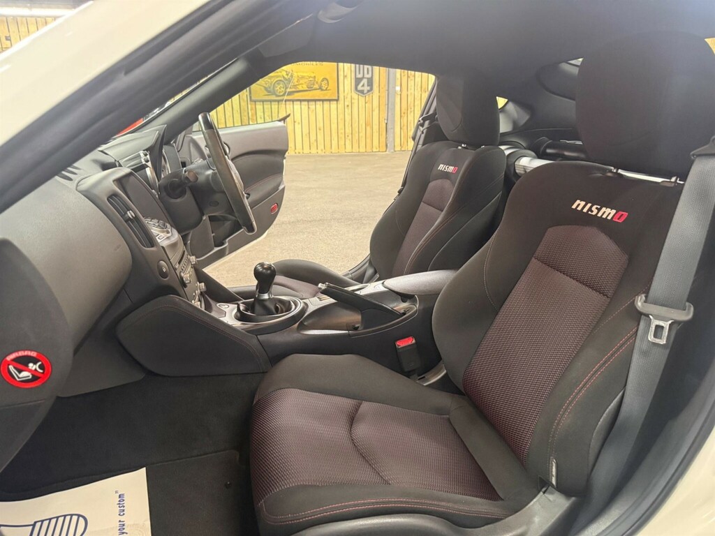 Nissan 370Z  Black #19