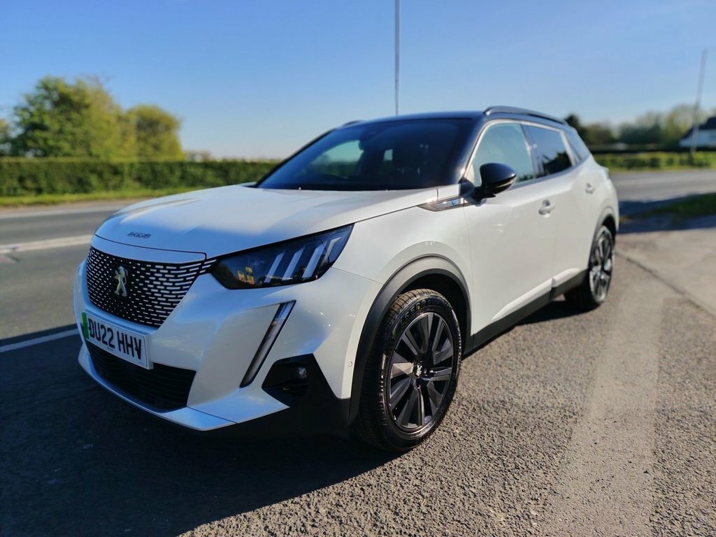Peugeot e-2008 Suv DU22HHV White #3