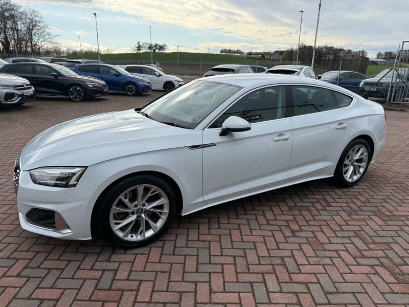 Audi A5 Sportback 35 2.0Tdi 163 Sport - 2020 70 KV70RDX White #4