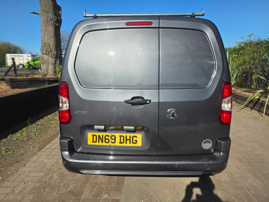 Vauxhall Combo 1.5 Turbo D 2000 Sportive Panel Van Man DN69DHG Grey #5