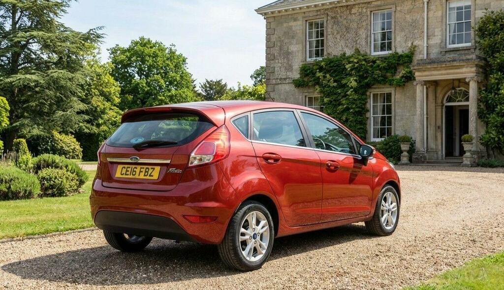 Ford Fiesta 1.25 Zetec Euro 6 201616 CE16FBZ Red #4