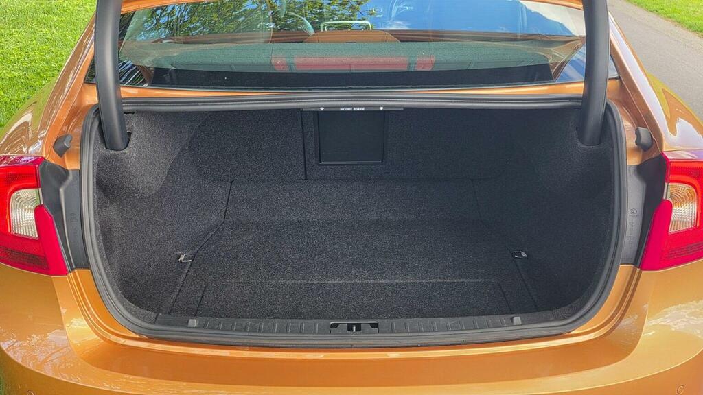Volvo S60 2.4T S Silver #8