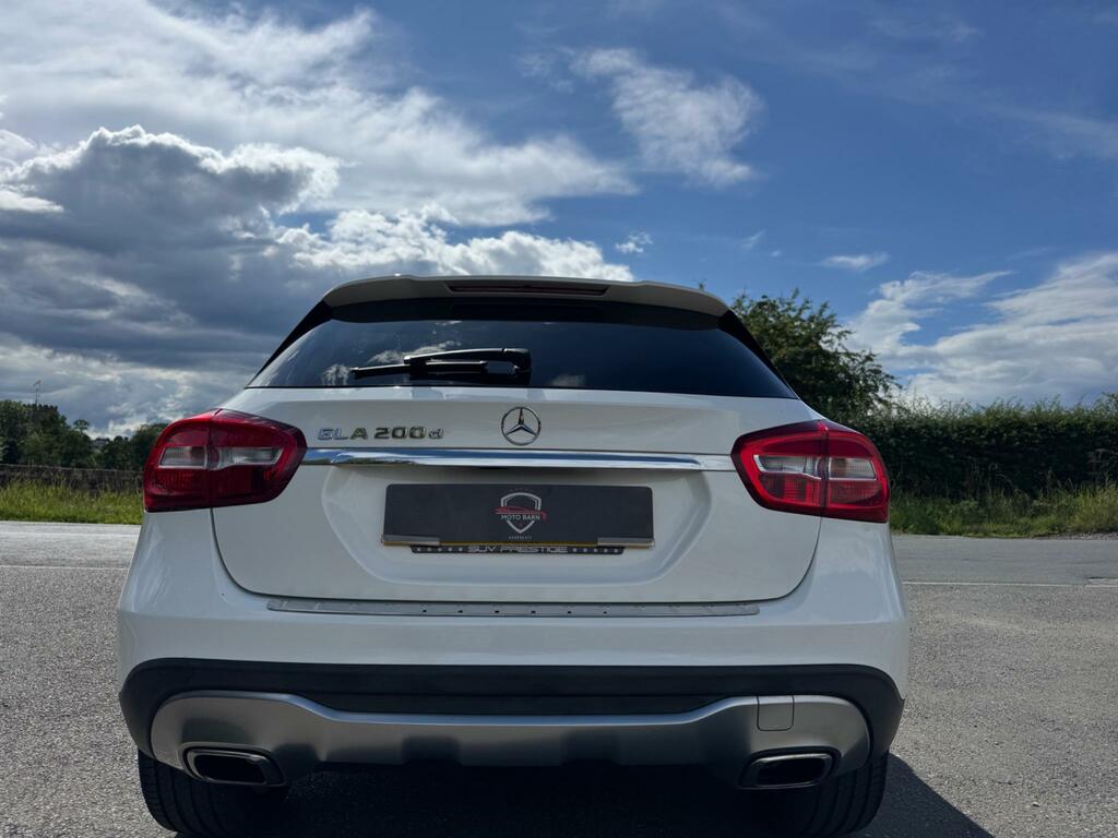 Mercedes-Benz GLA Class 2.1 Gla200d Sport Euro 6 Ss White #5