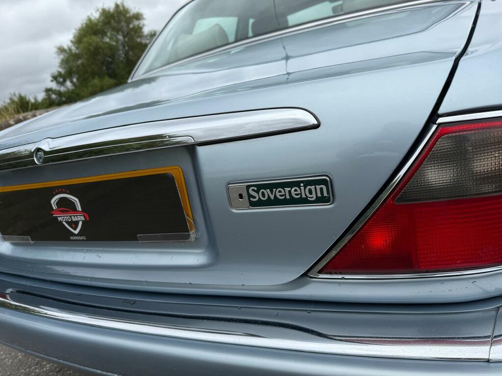 Jaguar XJ He Red #14
