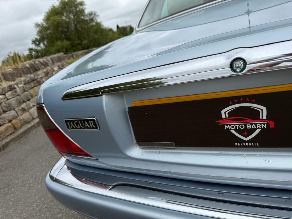 Jaguar XJ He Red #15