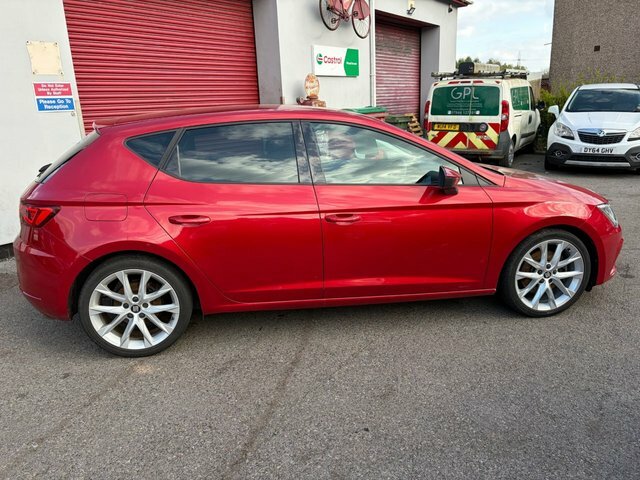 Seat Leon 1.5 Tsi Evo Fr Sport Hatchback E CF19KGK Red #4