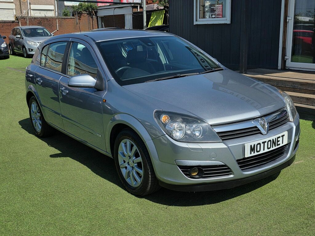 Vauxhall Astra 1.6I 16V Design Hatchback 15 Silver