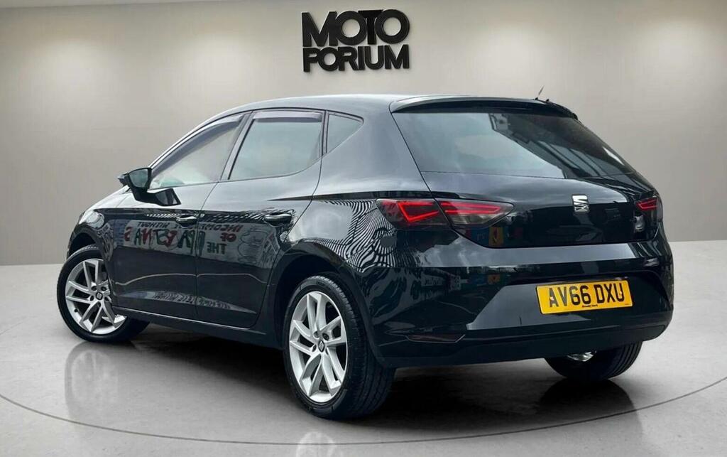 Seat Leon Hatchback 1.6 Tdi Se Dynamic Technology Euro 6 S AV66DXU Black #4