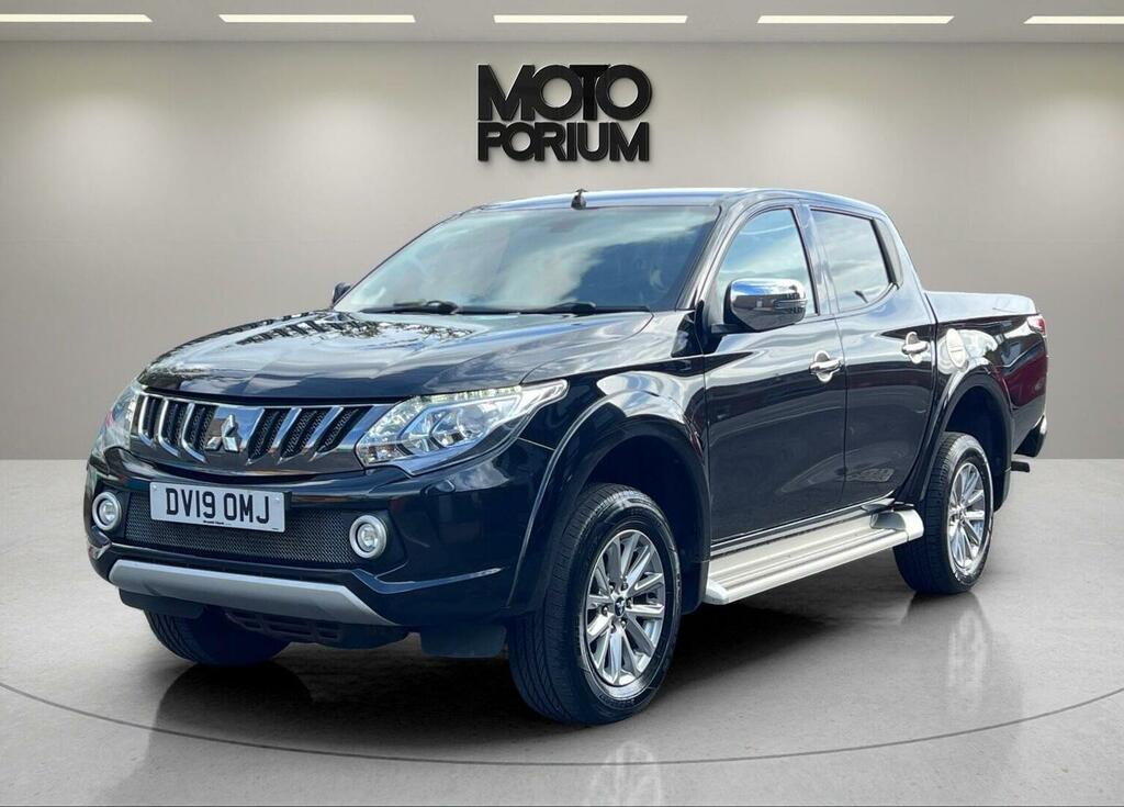 Mitsubishi L200 Pickup 2.4 Di-d Dc Barbarian 4Wd Euro 6 DV19OMJ Black #2