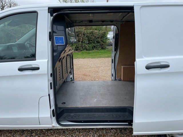 Mercedes-Benz Vito Manual WN70YOE White #6