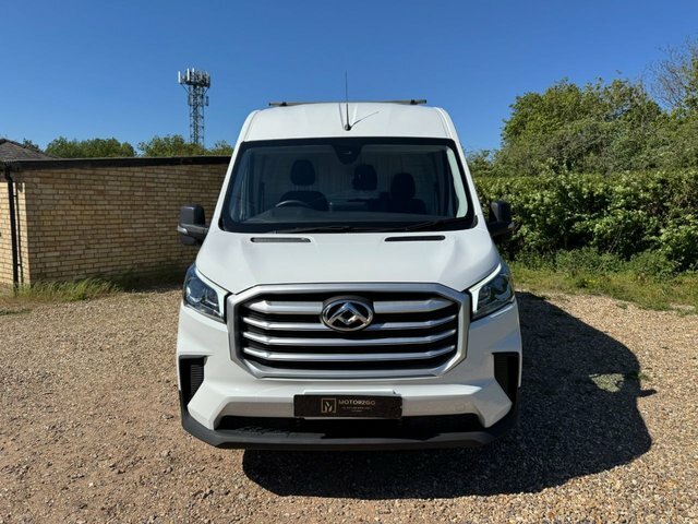 Maxus Deliver 9 Manual GU73RYW White #5