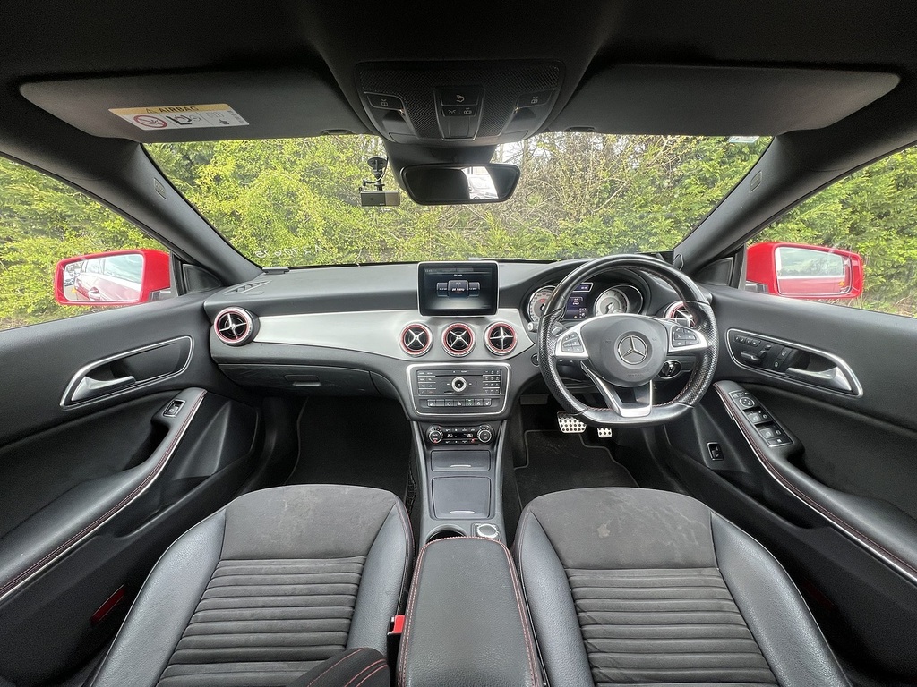 Mercedes-Benz CLA Class Cla 180 Amg Sport #2