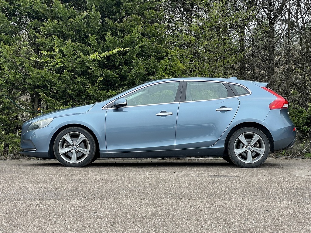 Volvo V40 T4 Se GN64JHZ #5