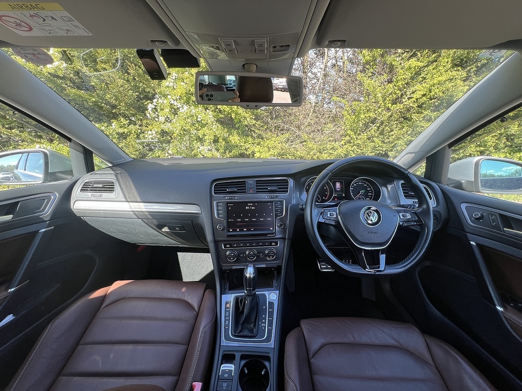Volkswagen Golf Alltrack Alltrack Tsi 4Motion Dsg Black #2