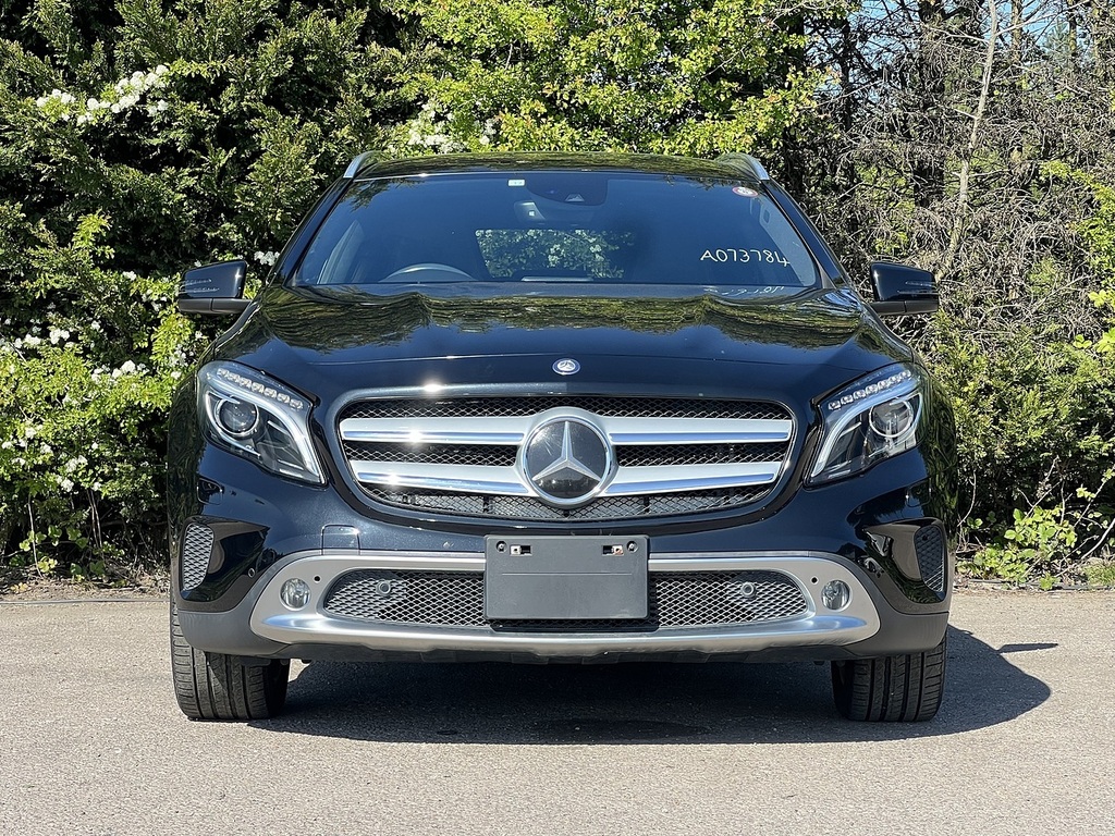 Mercedes-Benz GLA Class Gla 200 Sport Premium #4