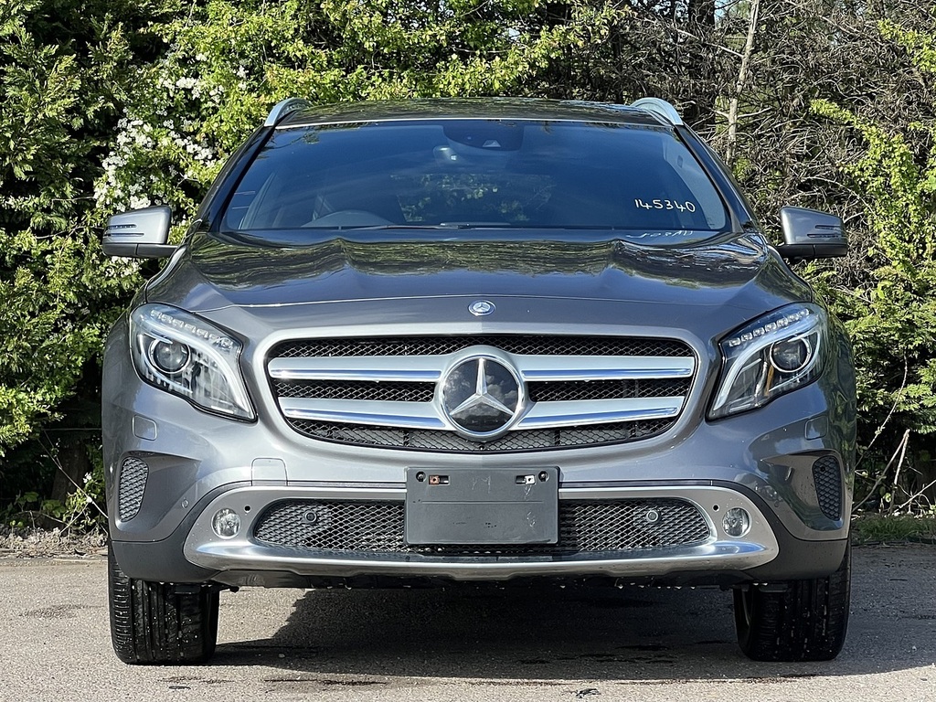 Mercedes-Benz GLA Class Gla250 Se Suv 7G-dct 4Matic #4