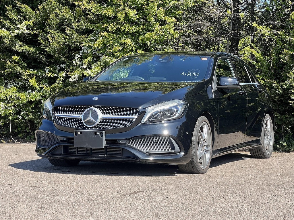 Mercedes-Benz A Class A 180 Amg Line Premium #3
