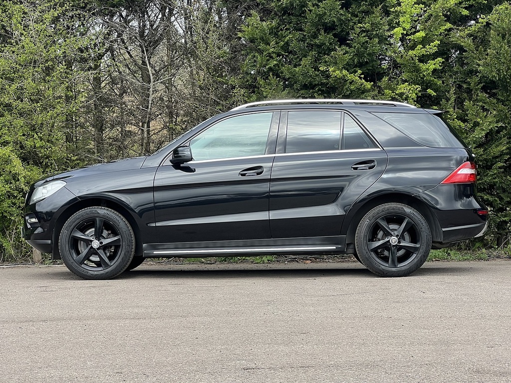 Mercedes-Benz M Class Ml250 Bluetec Se AE14WUJ Black #5