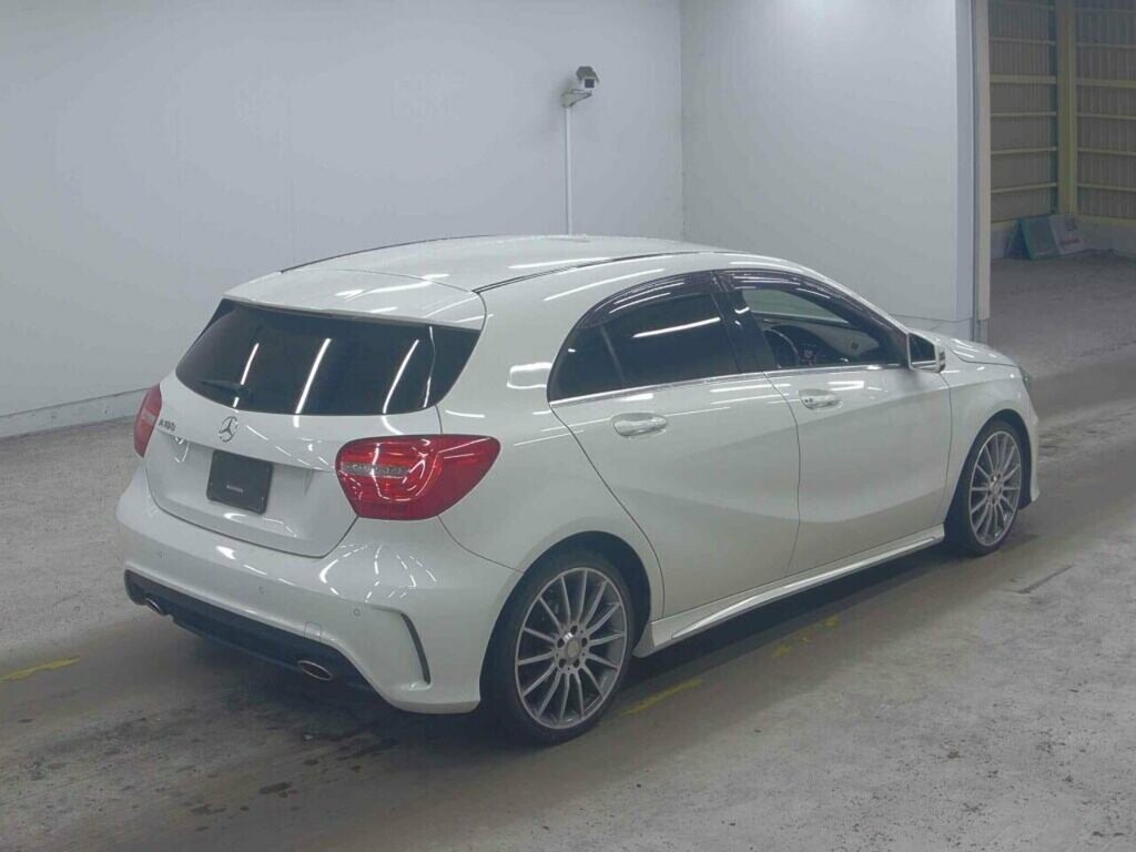 Mercedes-Benz A Class A180 Blueefficiency Amg Sport #6