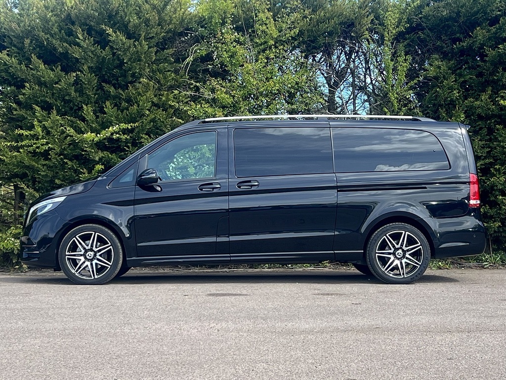 Mercedes-Benz V Class V220d Amg Line DK70SYR Black #5