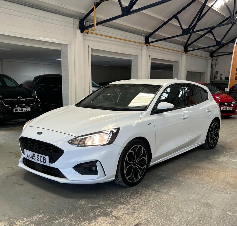 Ford Focus 1.5L St-line X LJ19SCB White #6