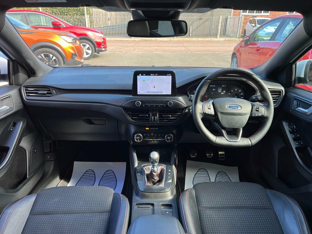 Ford Focus 1.5L St-line X LJ19SCB White #2