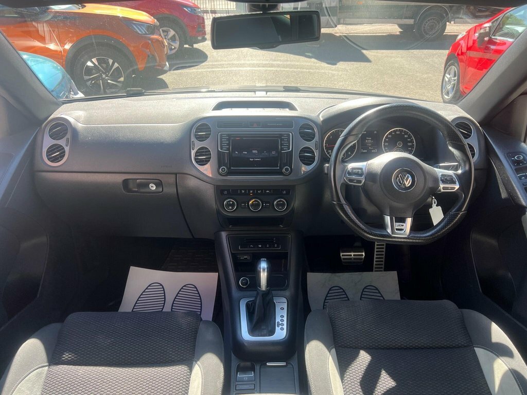 Volkswagen Tiguan 2L R-line BU65FGV Grey #2