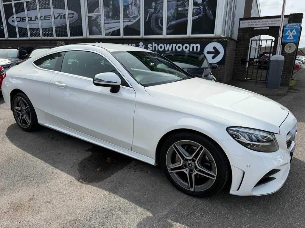 Mercedes-Benz C Class 2L Amg Line White