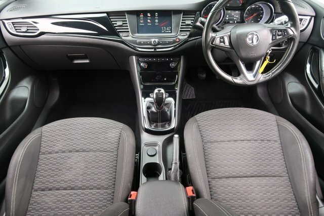 Vauxhall Astra 1.4I Turbo Sri Hatchback Euro 6 DU17RZJ White #2