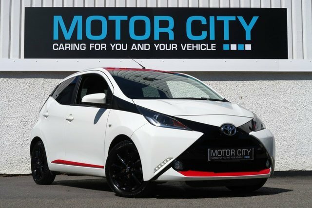 Toyota Aygo 1.0 Vvt-i X-press Hatchback Euro White