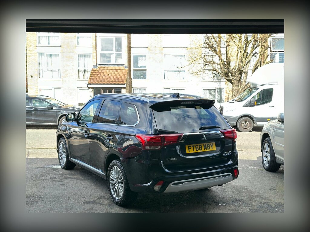 Mitsubishi Outlander 2.4H Twinmotor 13.8Kwh 4H Cvt 4Wd Euro 6 Ss FT68MBY Black #6