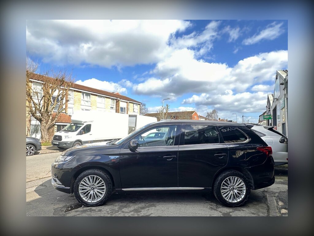 Mitsubishi Outlander 2.4H Twinmotor 13.8Kwh 4H Cvt 4Wd Euro 6 Ss FT68MBY Black #5
