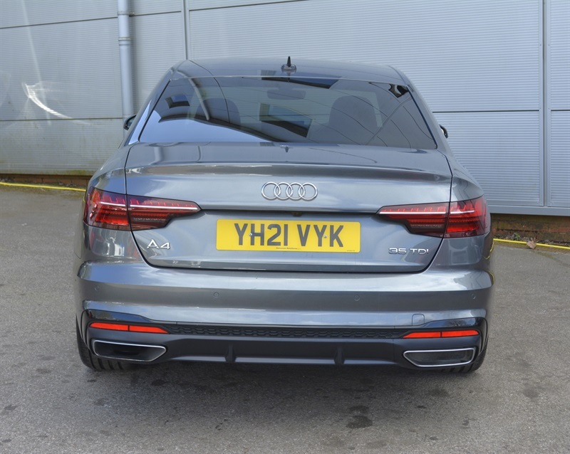 Audi A4 2.0 Tdi 35 Black Edition Saloon S Troni YH21VYK Grey #5