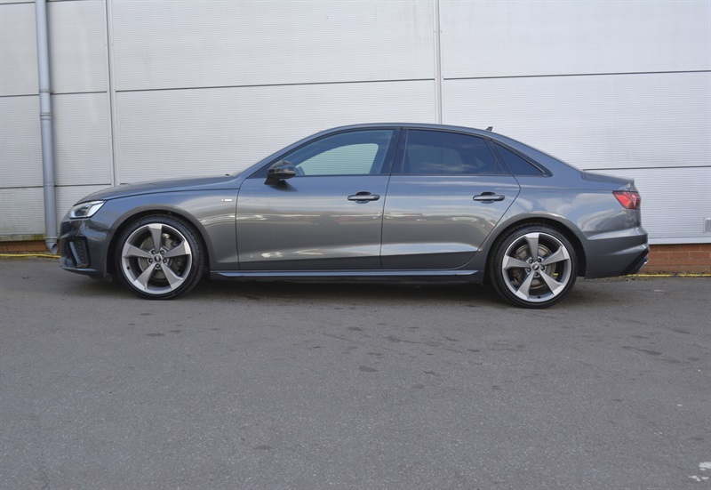 Audi A4 2.0 Tdi 35 Black Edition Saloon S Troni YH21VYK Grey #3