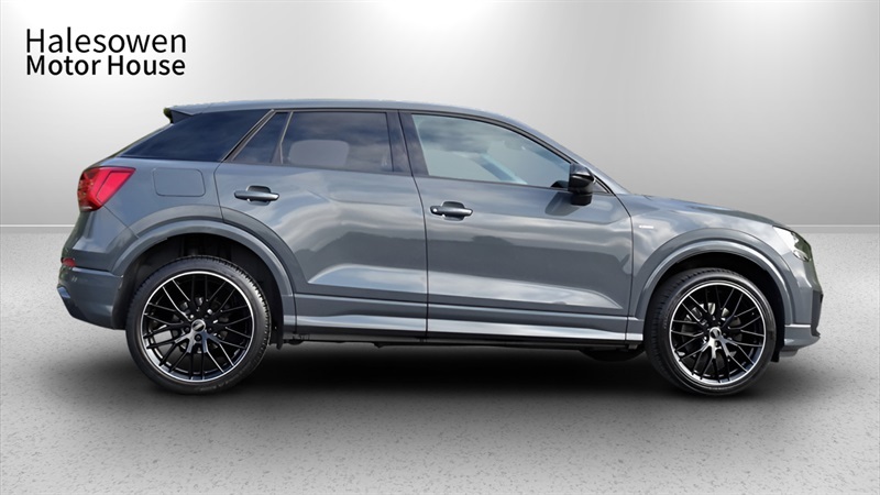 Audi Q2 1.0 Tfsi 30 Black Edition Suv Eu Grey #3