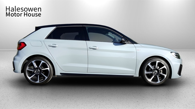 Audi A1 1.0 Tfsi 30 Black Edition Sportback Man AE72VHD Grey #3