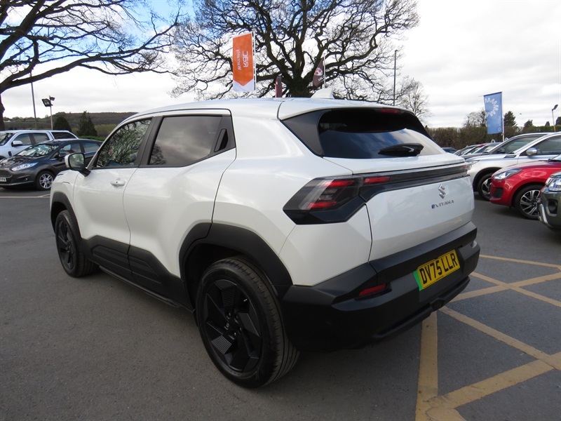 Suzuki  61Kwh Motion Suv Allgrip 183 Ps DV75LLR White #5